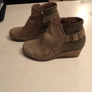 Danska Shirley Wedge Booties size 38